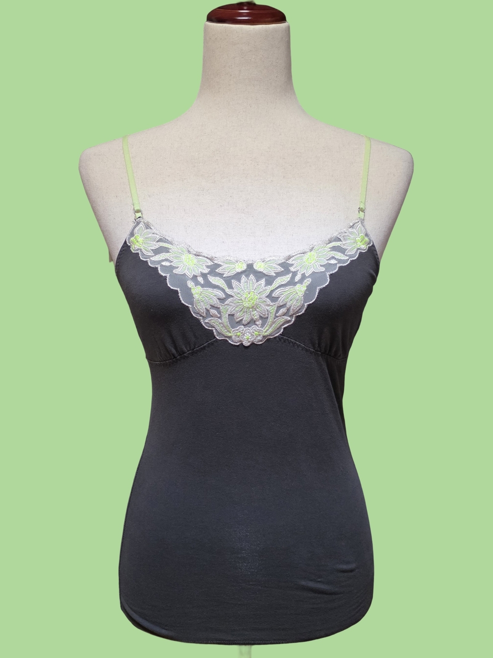 Y2K American Eagle Outfitters Grey & Green White Lace Embroidered Trim Camisole